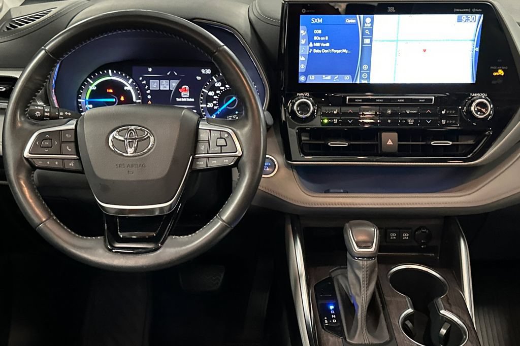 Used 2021 Toyota Highlander Platinum AWD/4WD image 16