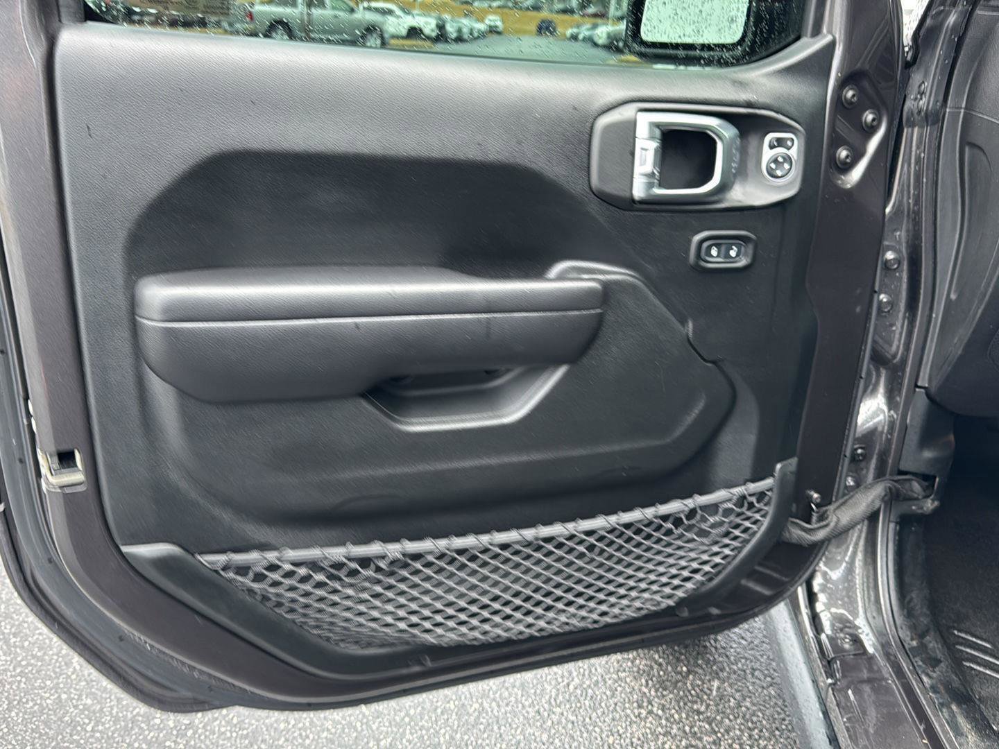 Used 2021 Jeep Wrangler Unlimited Rubicon image 15