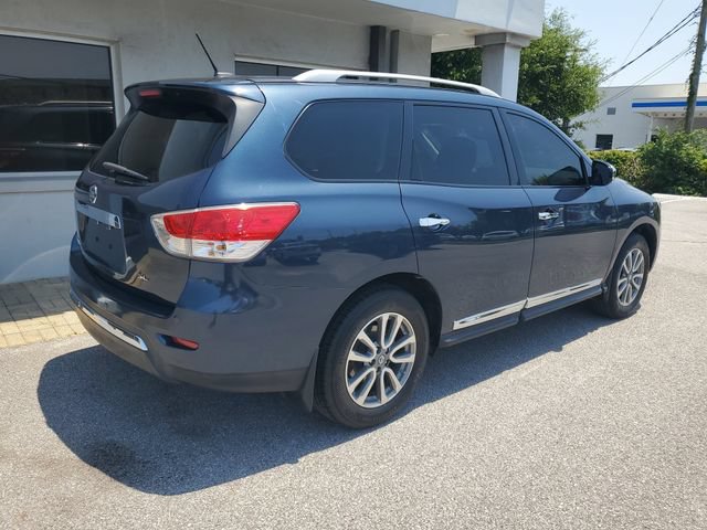 Used 2013 Nissan Pathfinder SL w/ Cargo Pkg FWD image 8