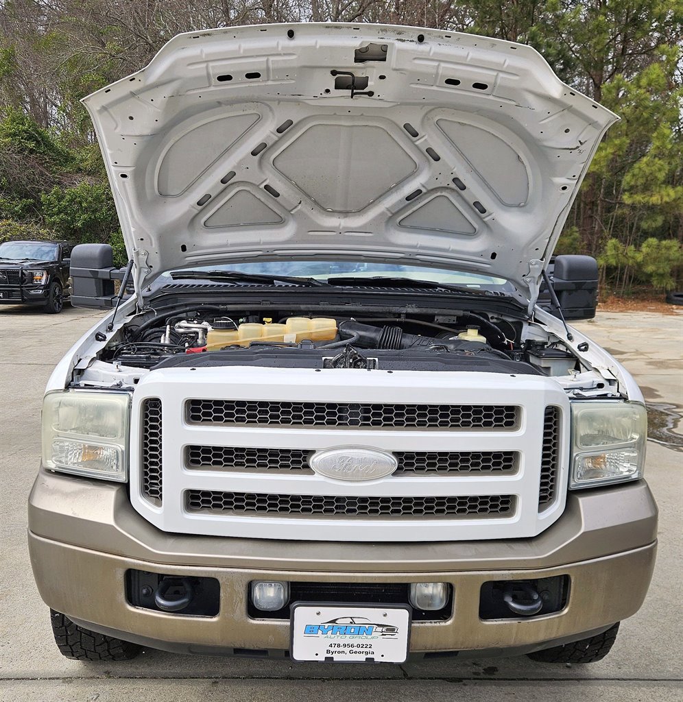 Used 2005 Ford Excursion Eddie Bauer image 15