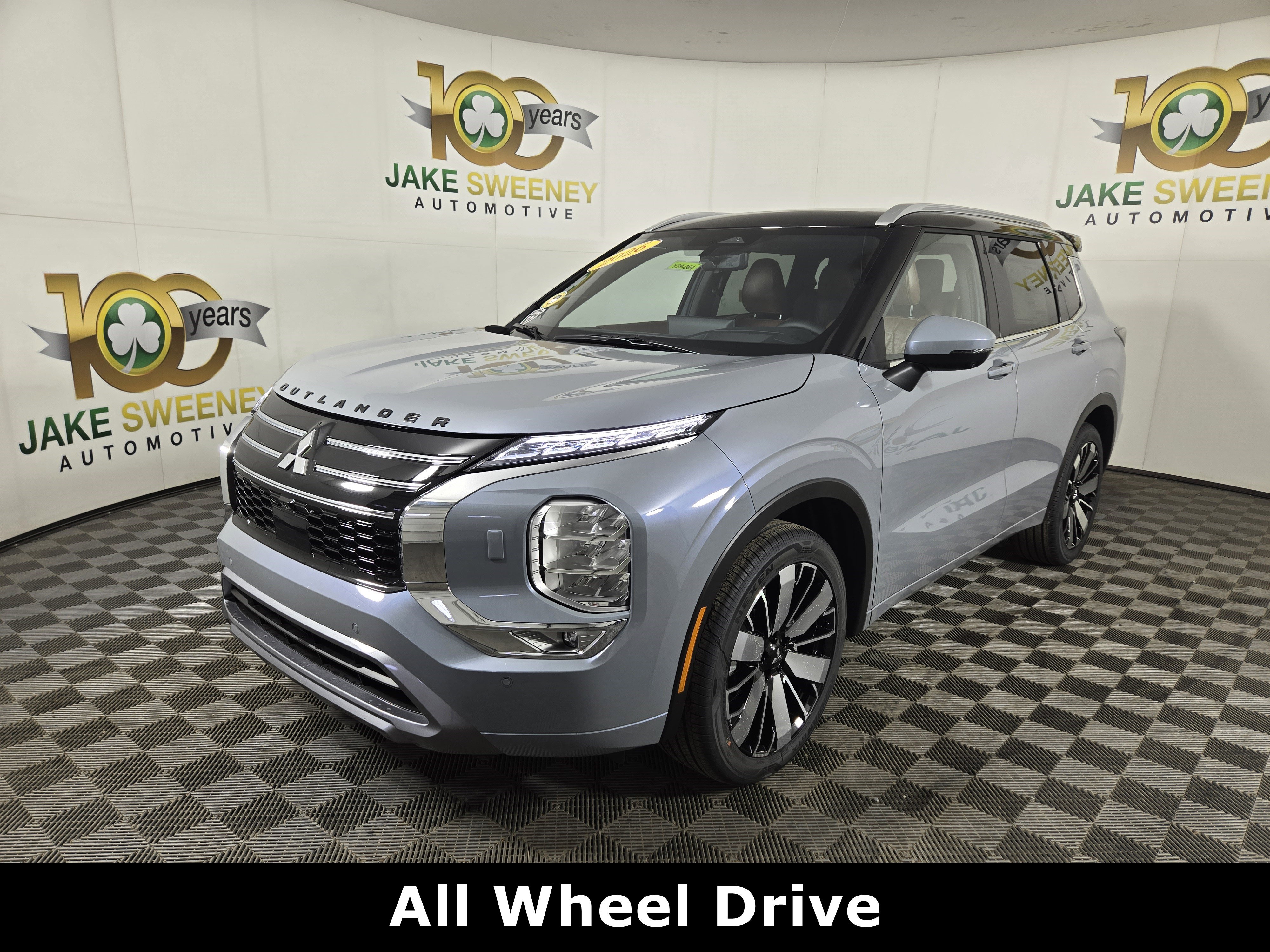 New 2026 Mitsubishi Outlander SEL image 3