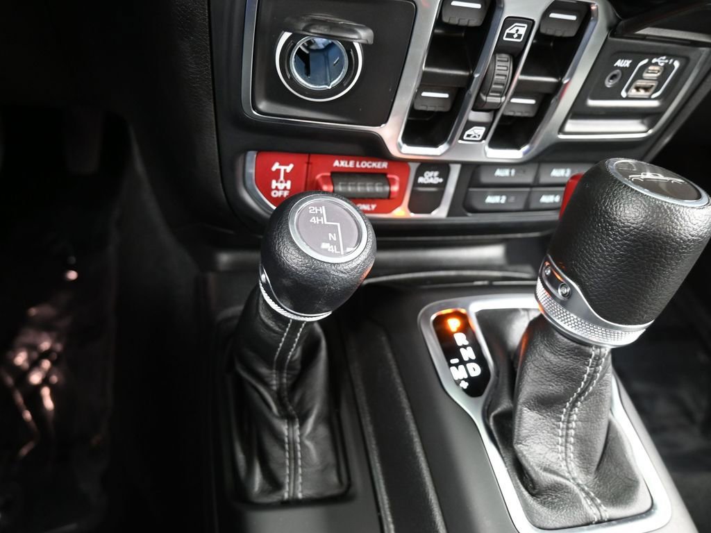 Used 2024 Jeep Gladiator Willys image 27