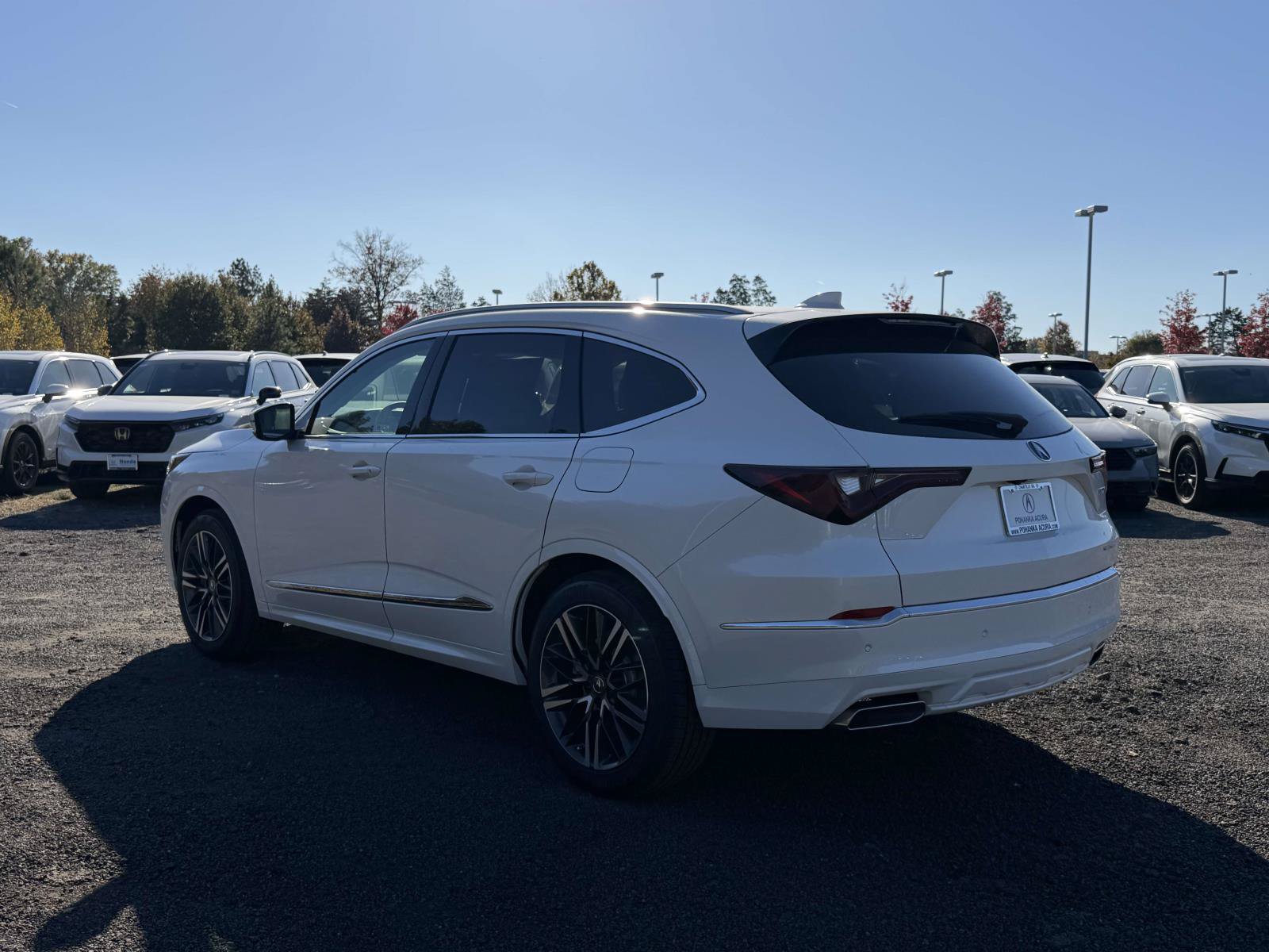 New 2026 Acura MDX w/ Advance Package AWD/4WD image 4