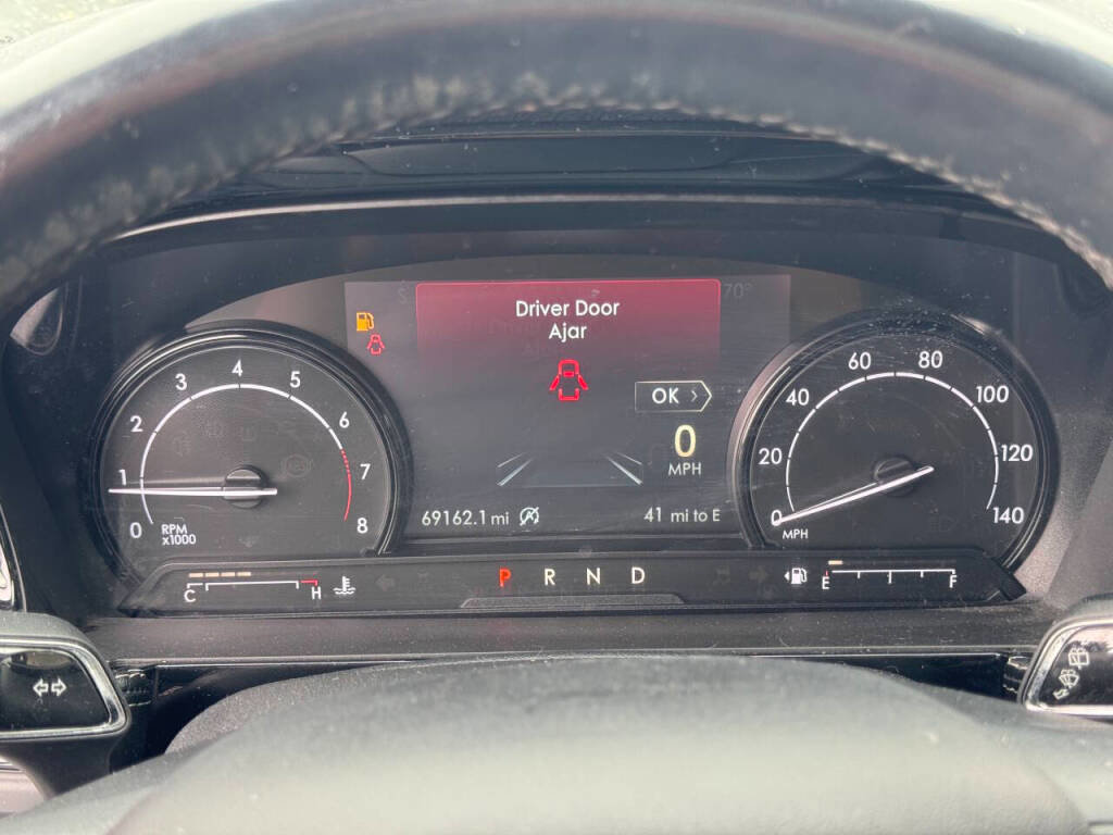 Used 2020 Lincoln Corsair AWD w/ Premium Package image 19