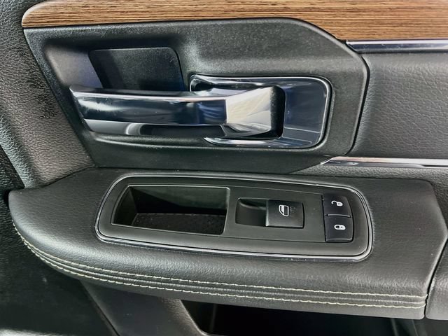 Used 2014 RAM 1500 Laramie w/ Convenience Group AWD/4WD image 32