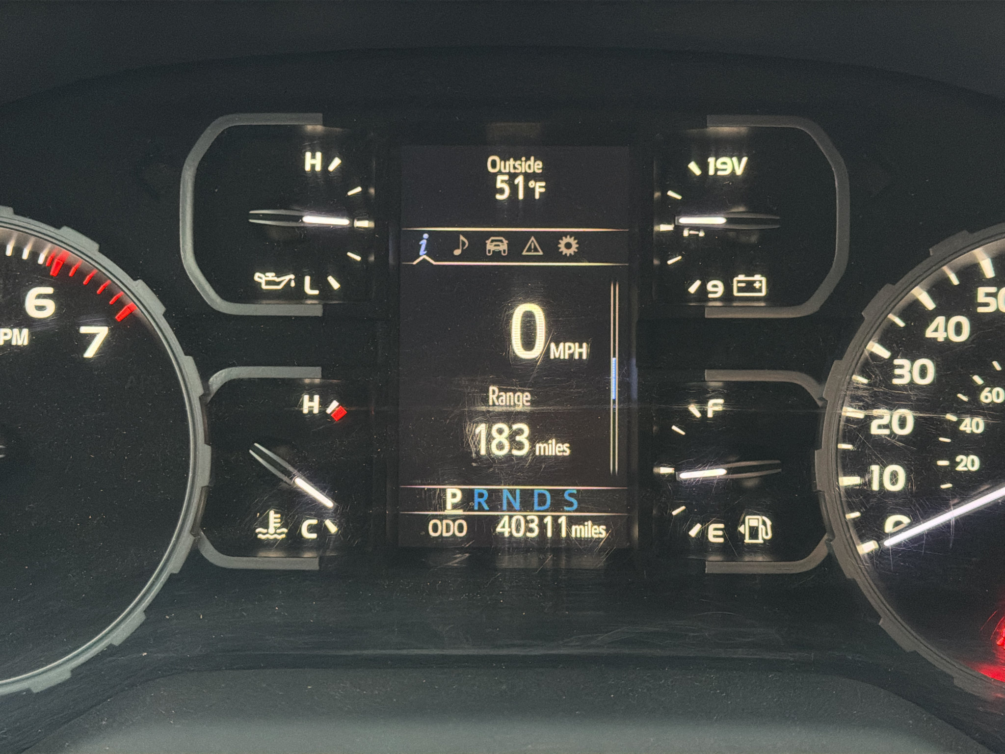 Used 2021 Toyota Tundra SR5 w/ SR5 Upgrade Package AWD/4WD image 12