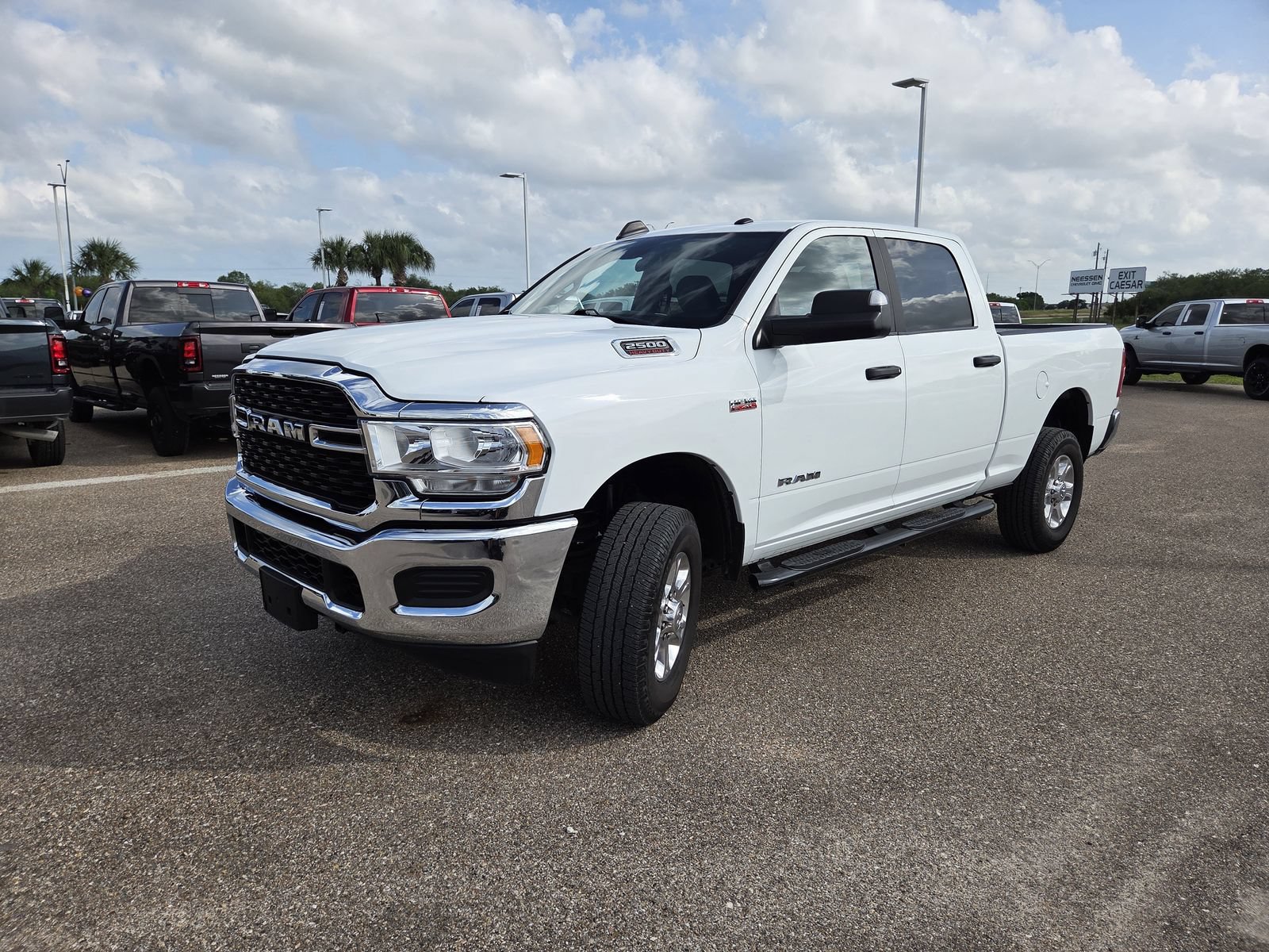 Used 2022 RAM 2500 Lone Star AWD/4WD image 3