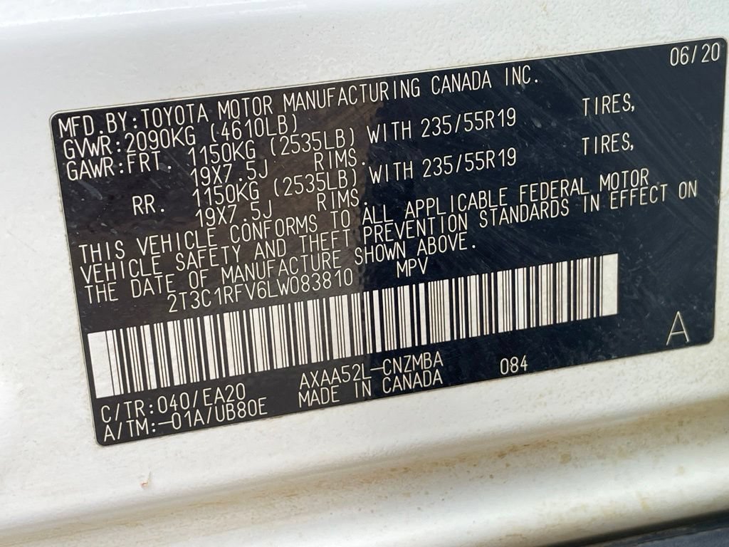 Used 2020 Toyota RAV4 XLE Premium FWD image 32