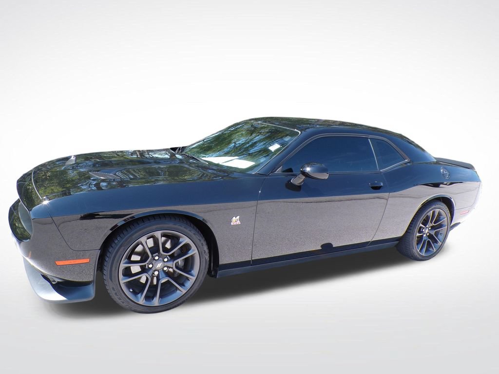 Used 2021 Dodge Challenger R/T Scat Pack RWD image 3