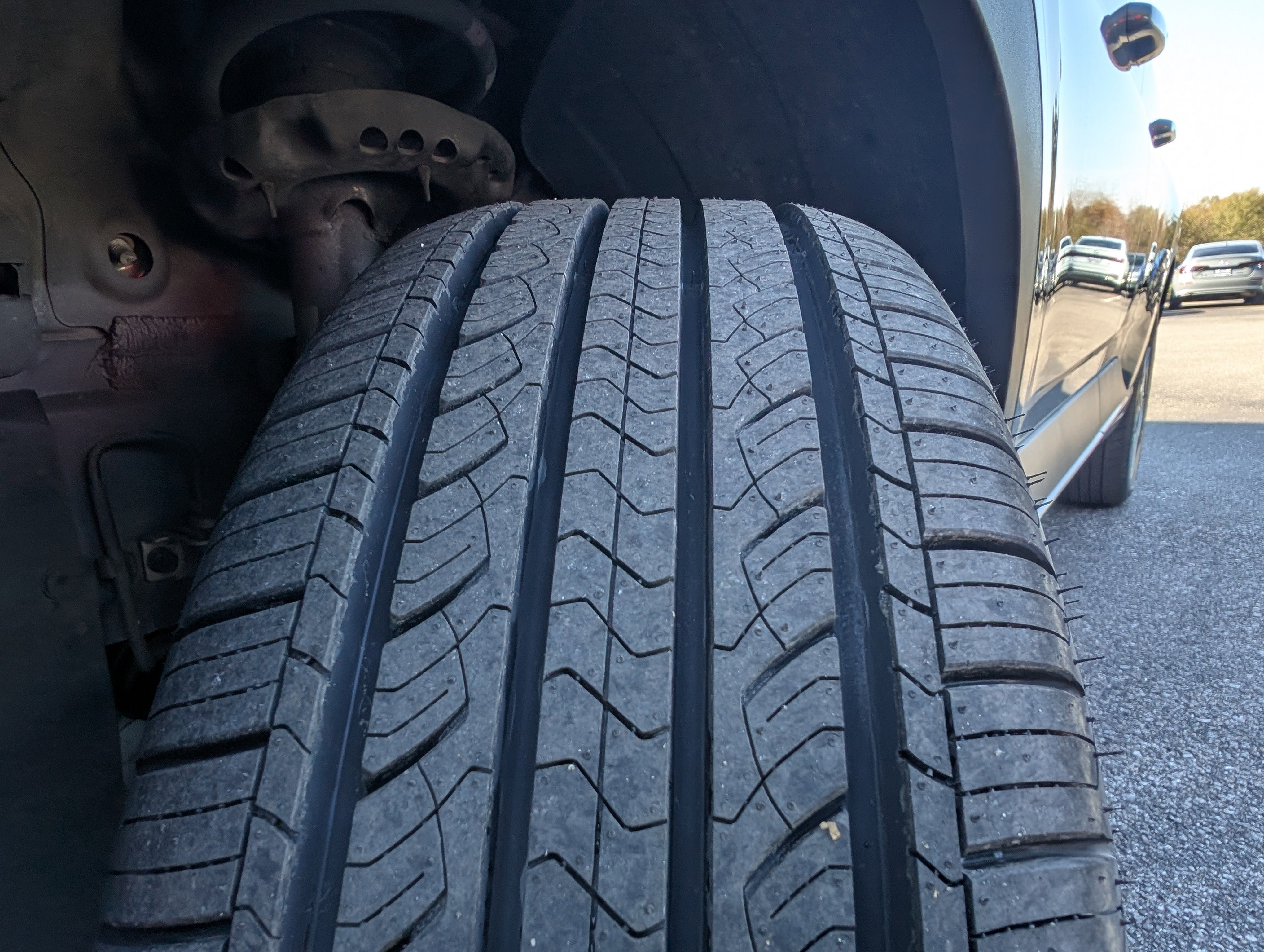 Used 2024 Hyundai Venue Limited image 33