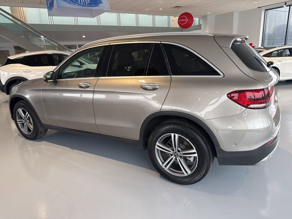 Used 2020 Mercedes-Benz GLC 300 4MATIC image 3