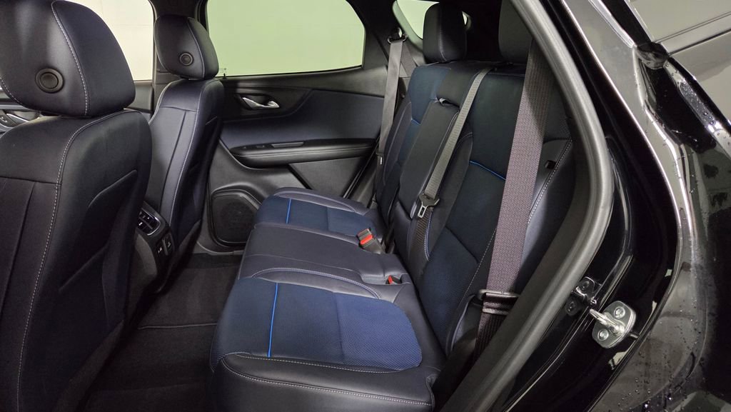 Used 2025 Chevrolet Blazer RS w/ Driver Confidence II Package image 30