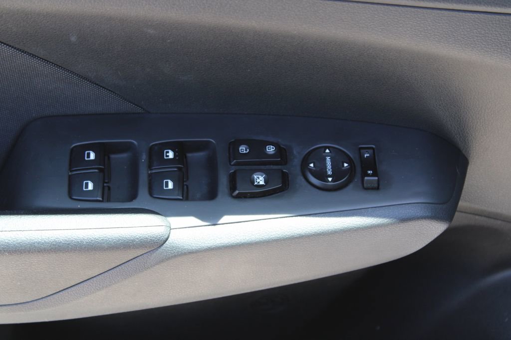 Used 2022 Hyundai Accent SE FWD image 27