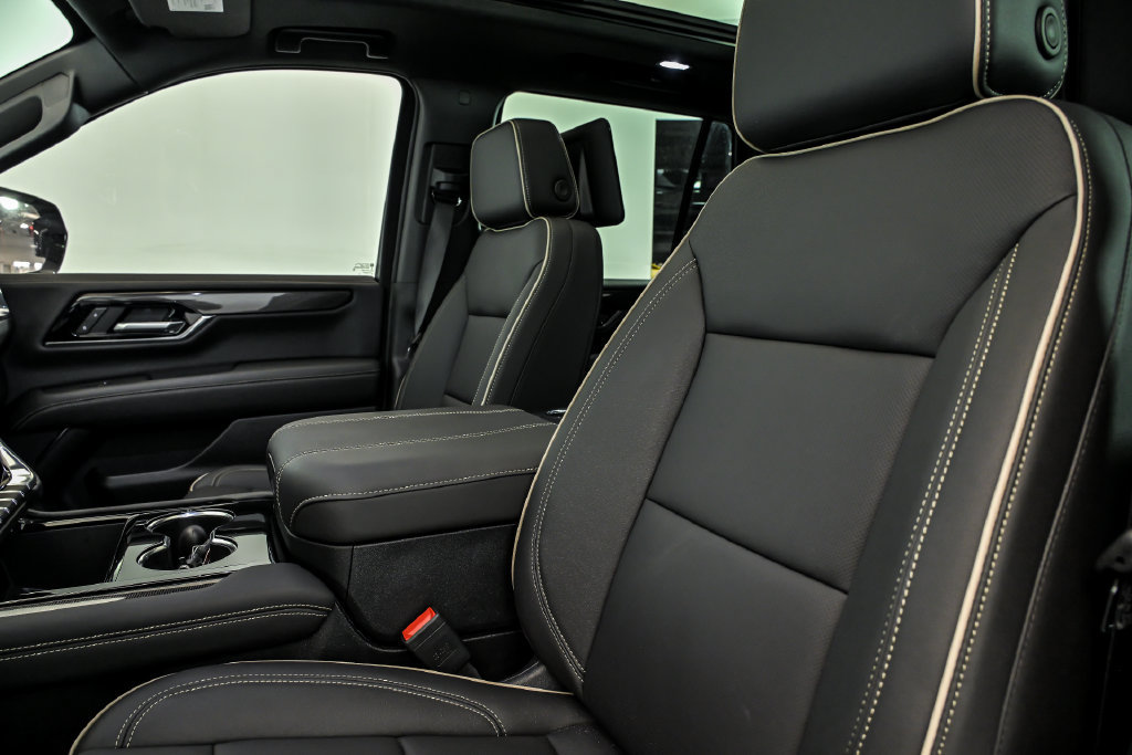 New 2026 GMC Yukon Elevation w/ Elevation Premium Package AWD/4WD image 9