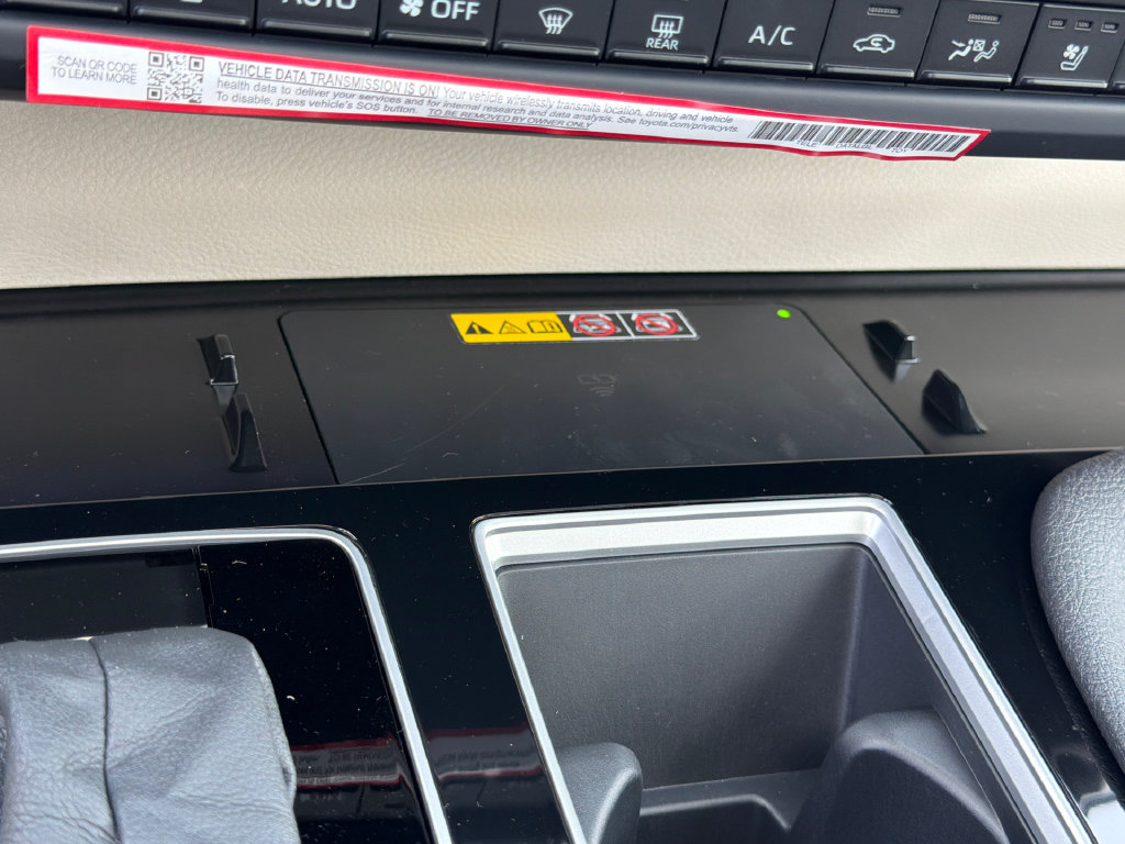 New 2026 Toyota Sienna Platinum AWD/4WD image 28