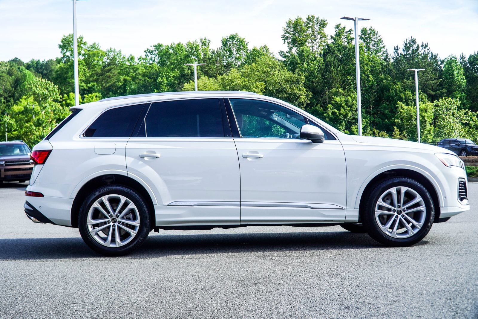Used 2025 Audi Q7 3.0T Premium Plus AWD/4WD image 6
