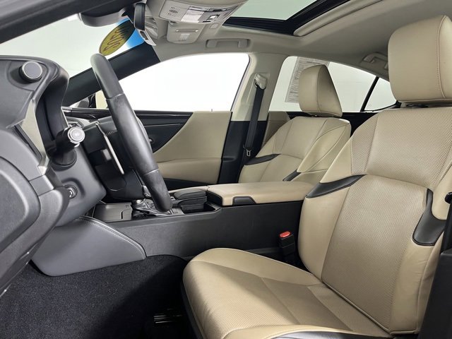 Used 2020 Lexus ES 350 w/ Premium Package image 17