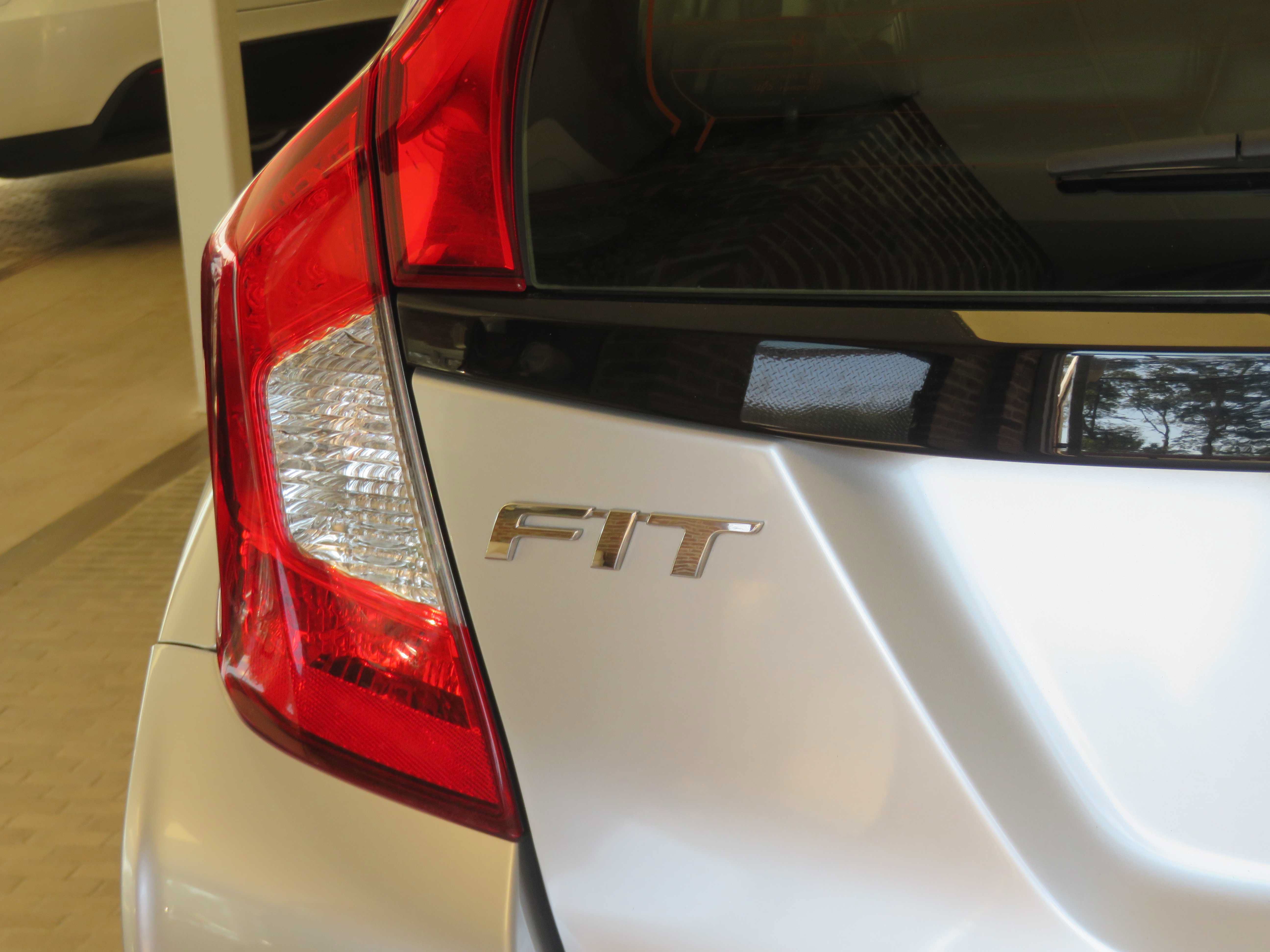 Used 2016 Honda Fit LX image 61