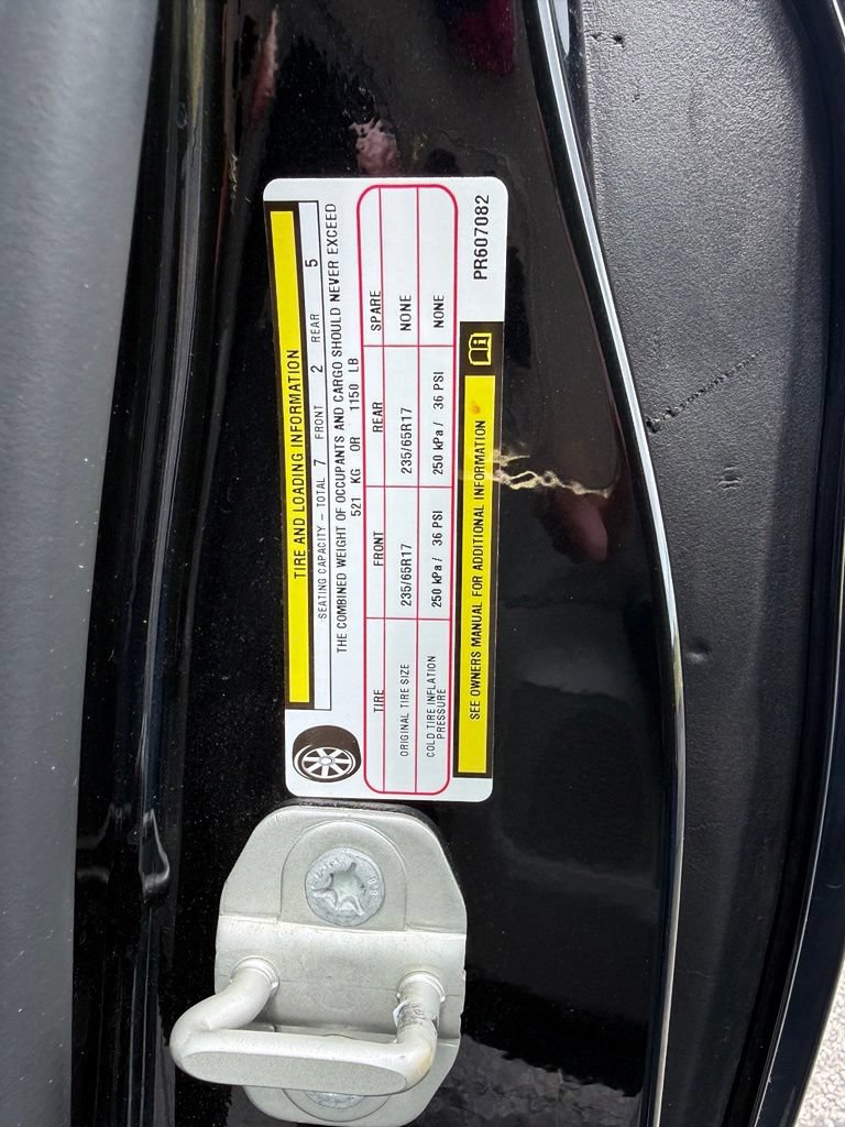 Used 2023 Chrysler Pacifica Touring-L FWD image 25