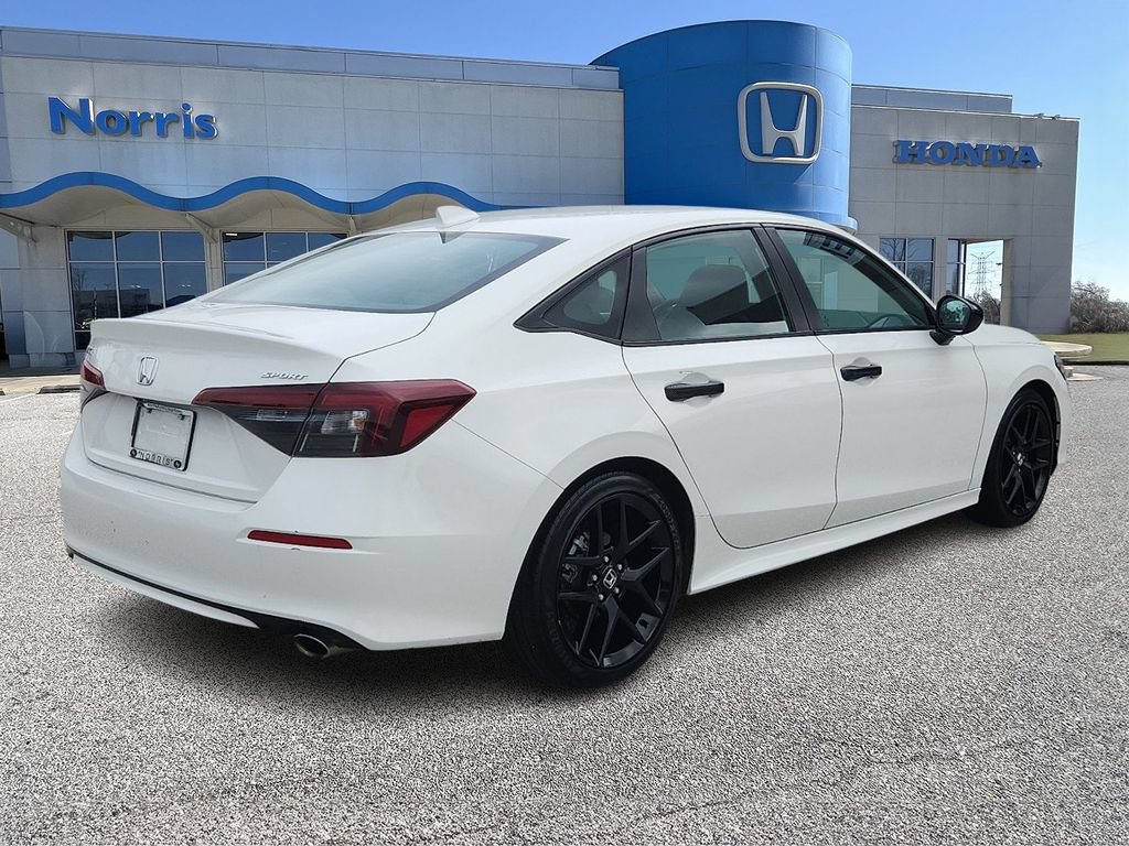 Used 2025 Honda Civic Sport image 4