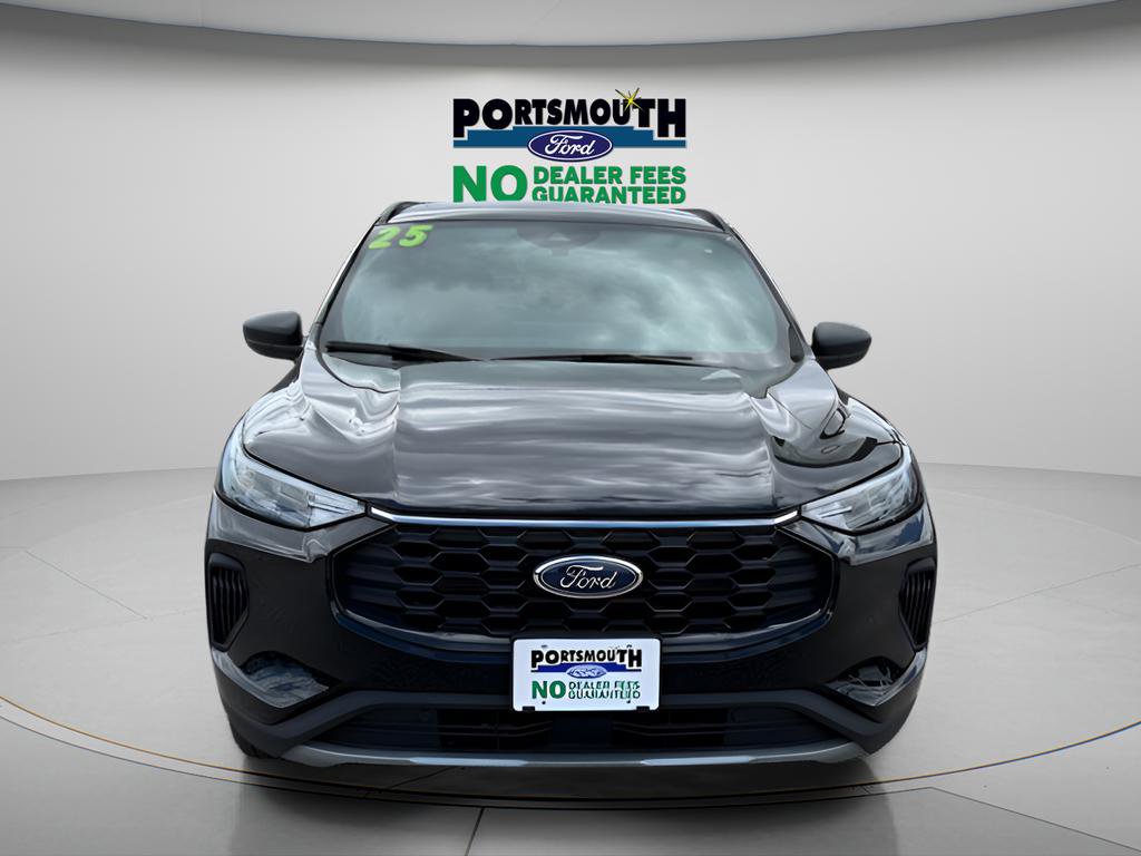 Used 2025 Ford Escape ST-Line w/ Tech Pack #1 AWD/4WD image 10