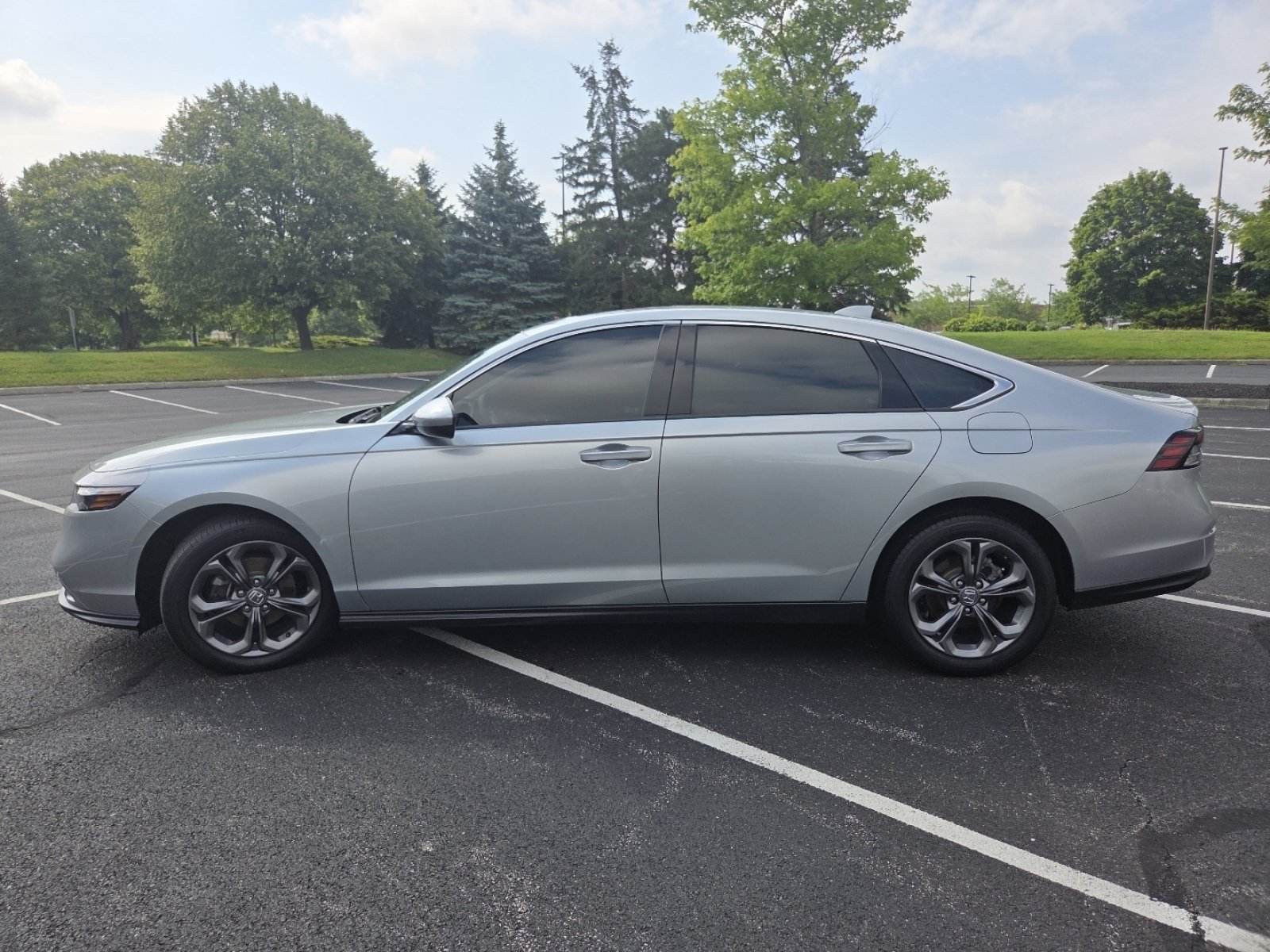 Certified 2024 Honda Accord EX image 17