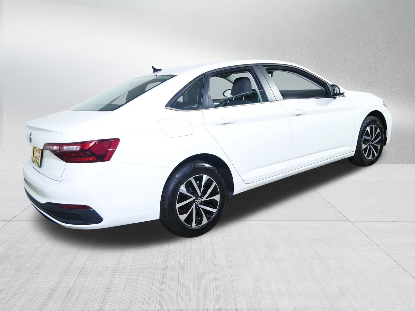 Used 2024 Volkswagen Jetta S FWD image 7