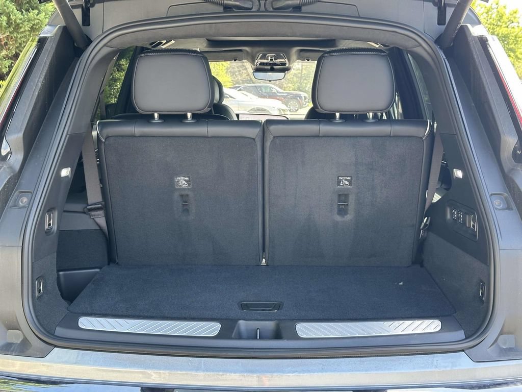 Certified 2026 Cadillac Vistiq Platinum w/ LPO, Floor Liner Package AWD/4WD image 25