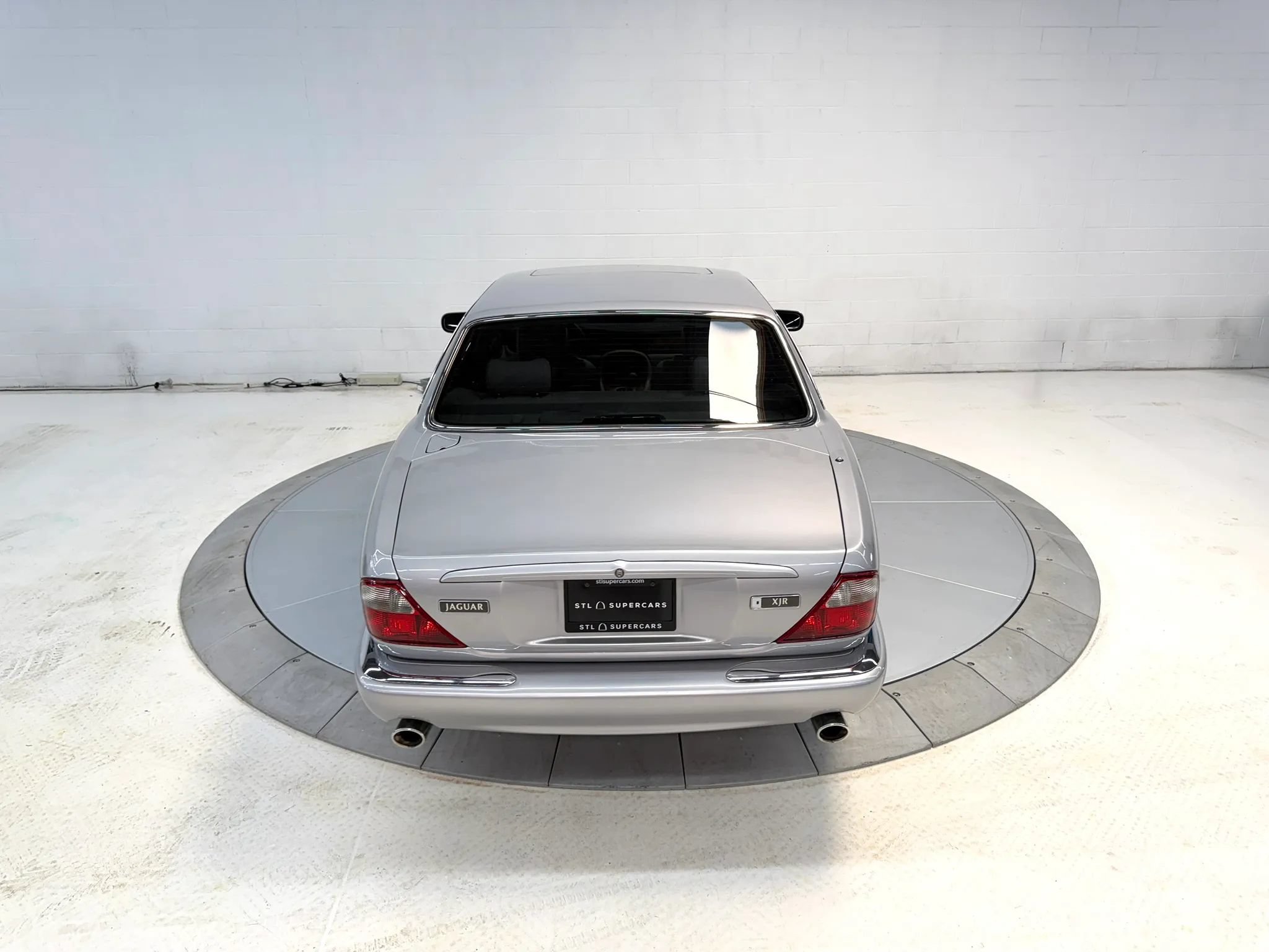 Used 2000 Jaguar XJ8 RWD image 17