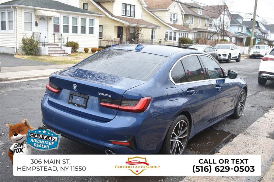 Used 2022 BMW 330e w/ Premium Package image 6