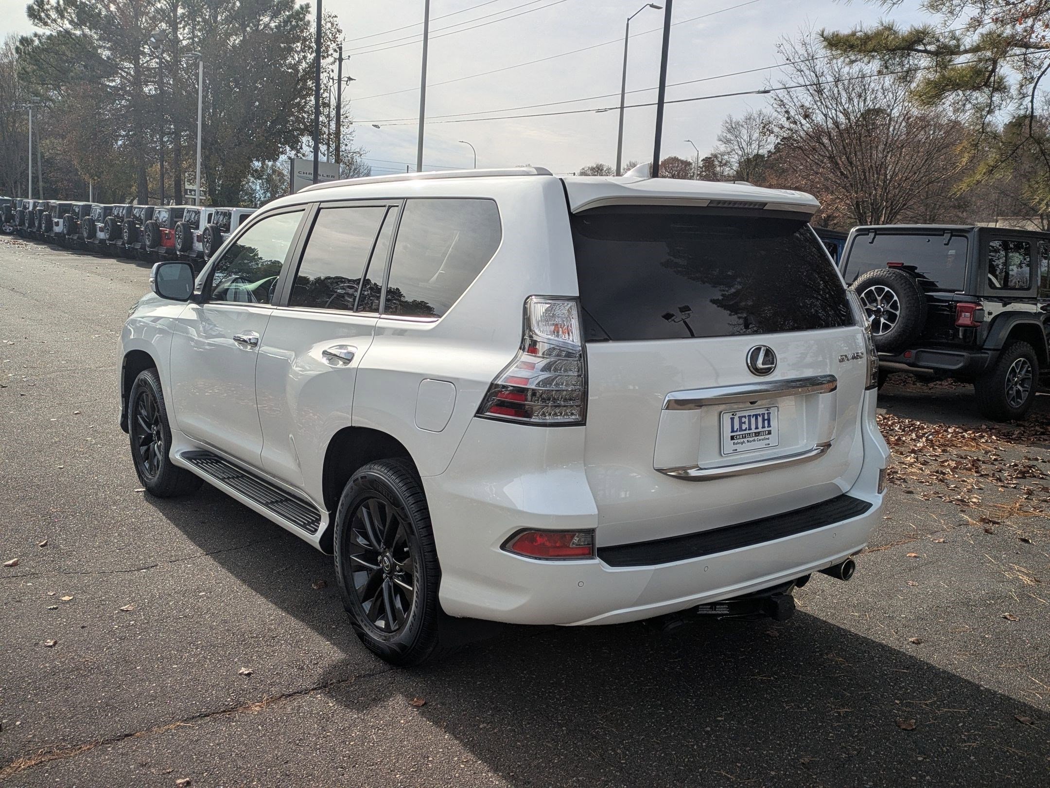 Used 2021 Lexus GX 460 Premium w/ Premium Package image 7