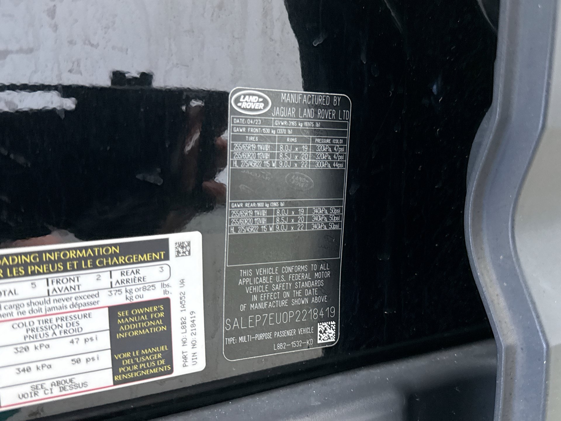 Used 2023 Land Rover Defender 110 SE AWD/4WD image 27