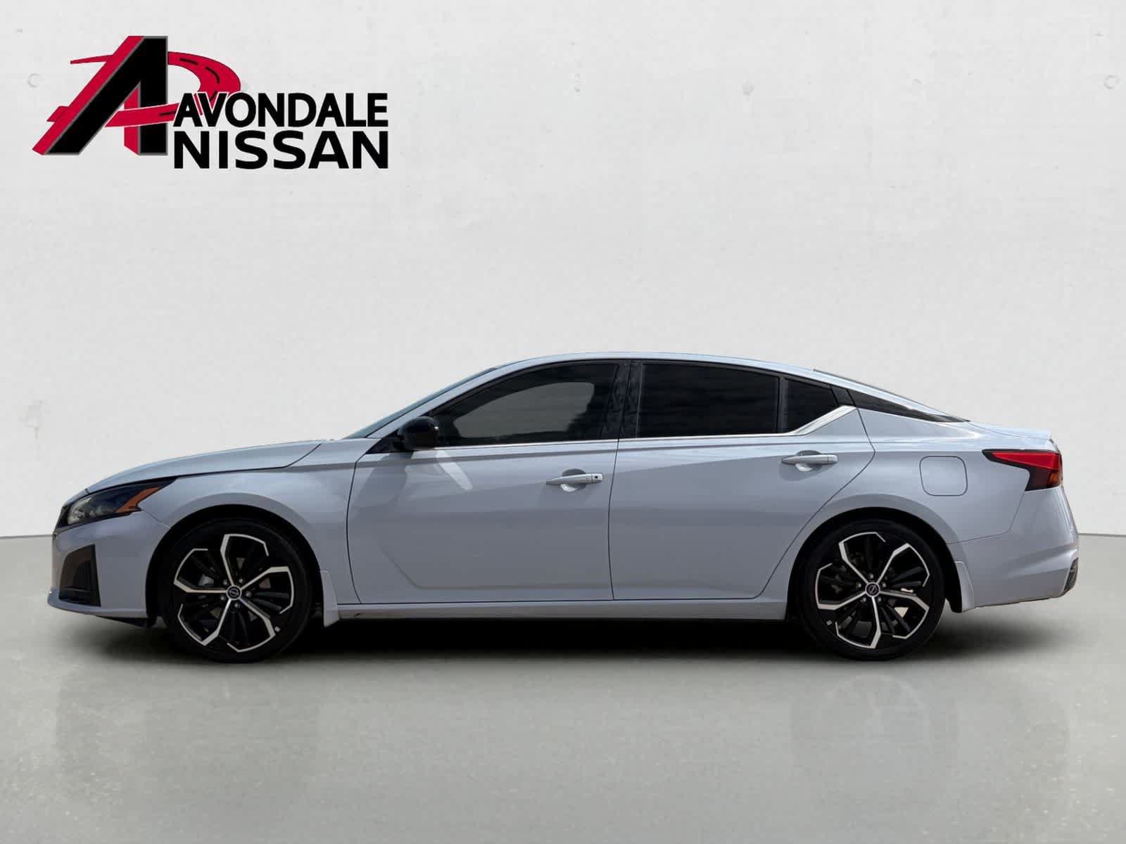 Certified 2023 Nissan Altima 2.5 SR FWD image 2