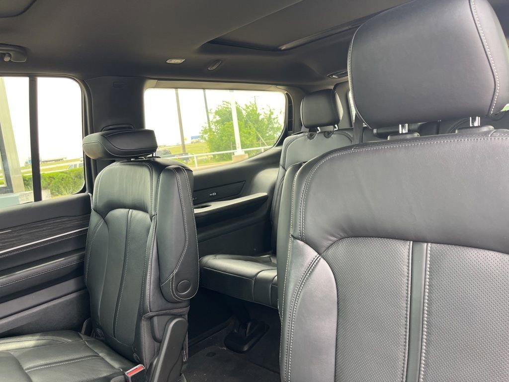 Used 2022 Jeep Wagoneer Series III w/ Premium Group I AWD/4WD image 10