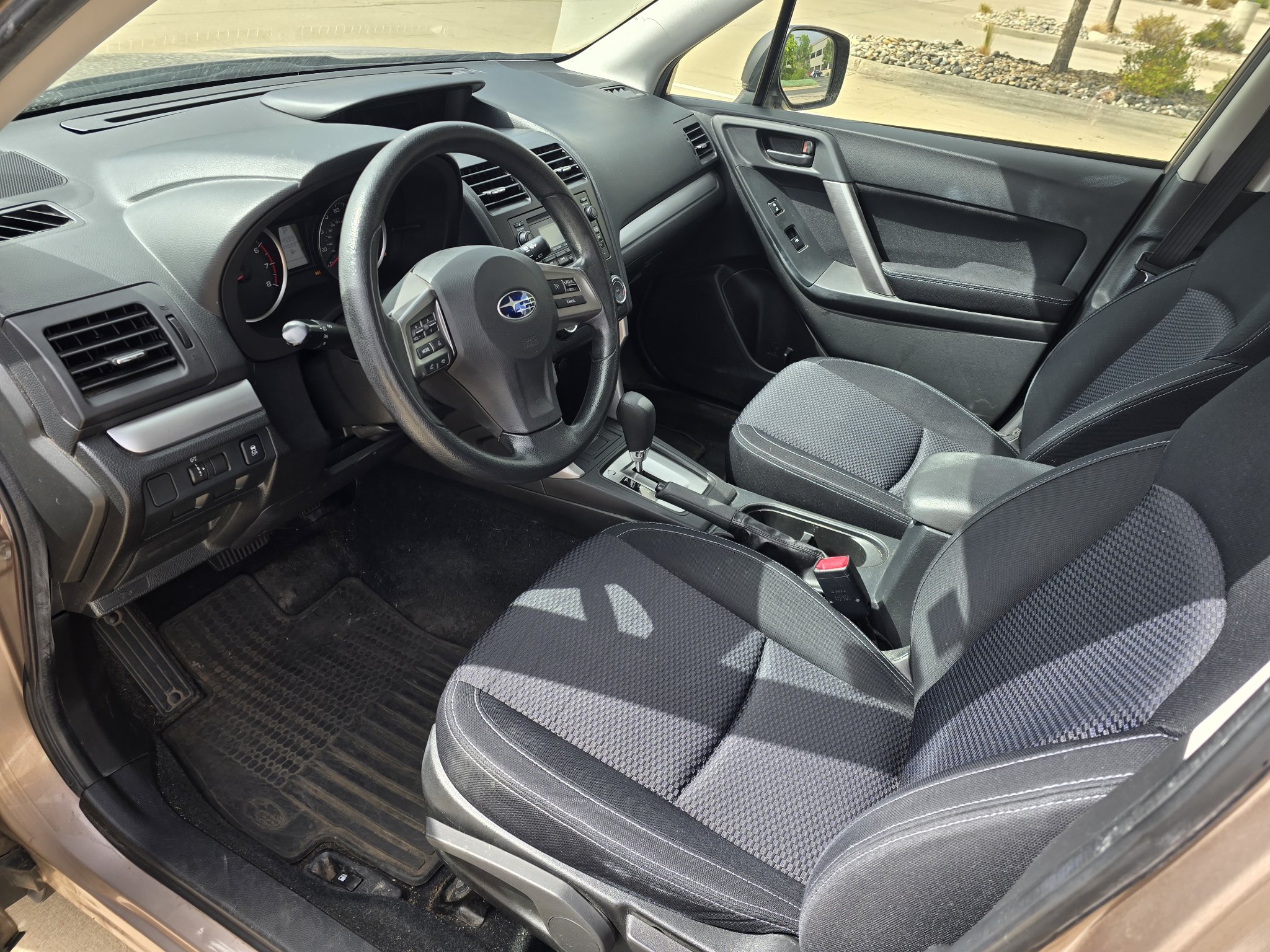 Used 2014 Subaru Forester 2.5i AWD/4WD image 25
