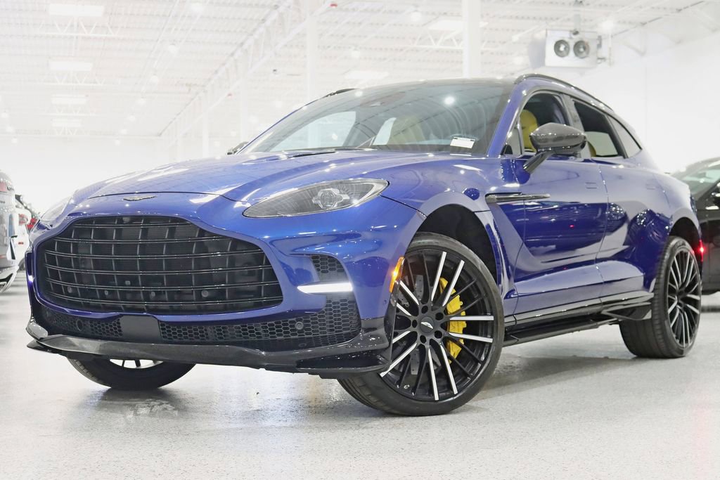 Used 2023 Aston Martin DBX 707 image 7
