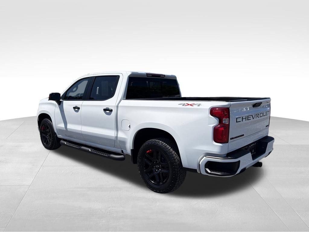 Used 2024 Chevrolet Silverado 1500 RST w/ Redline Edition AWD/4WD image 17