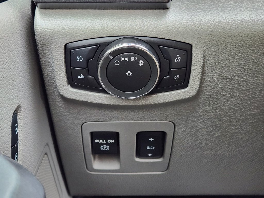 Used 2015 Ford F150 XLT w/ Equipment Group 301A Mid AWD/4WD image 13