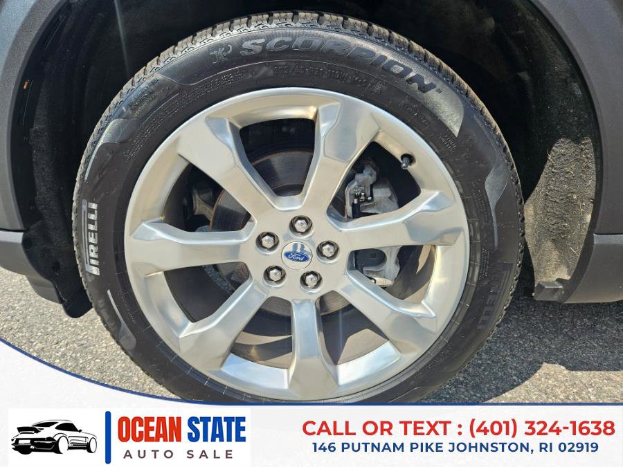 Used 2020 Ford Explorer Platinum w/ Premium Technology Package image 27