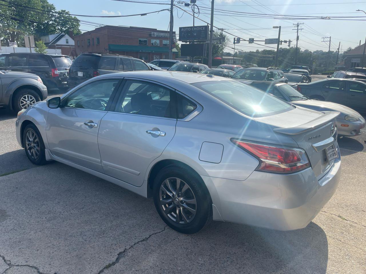 Used 2015 Nissan Altima 2.5 S w/ Special Edition Package FWD image 10