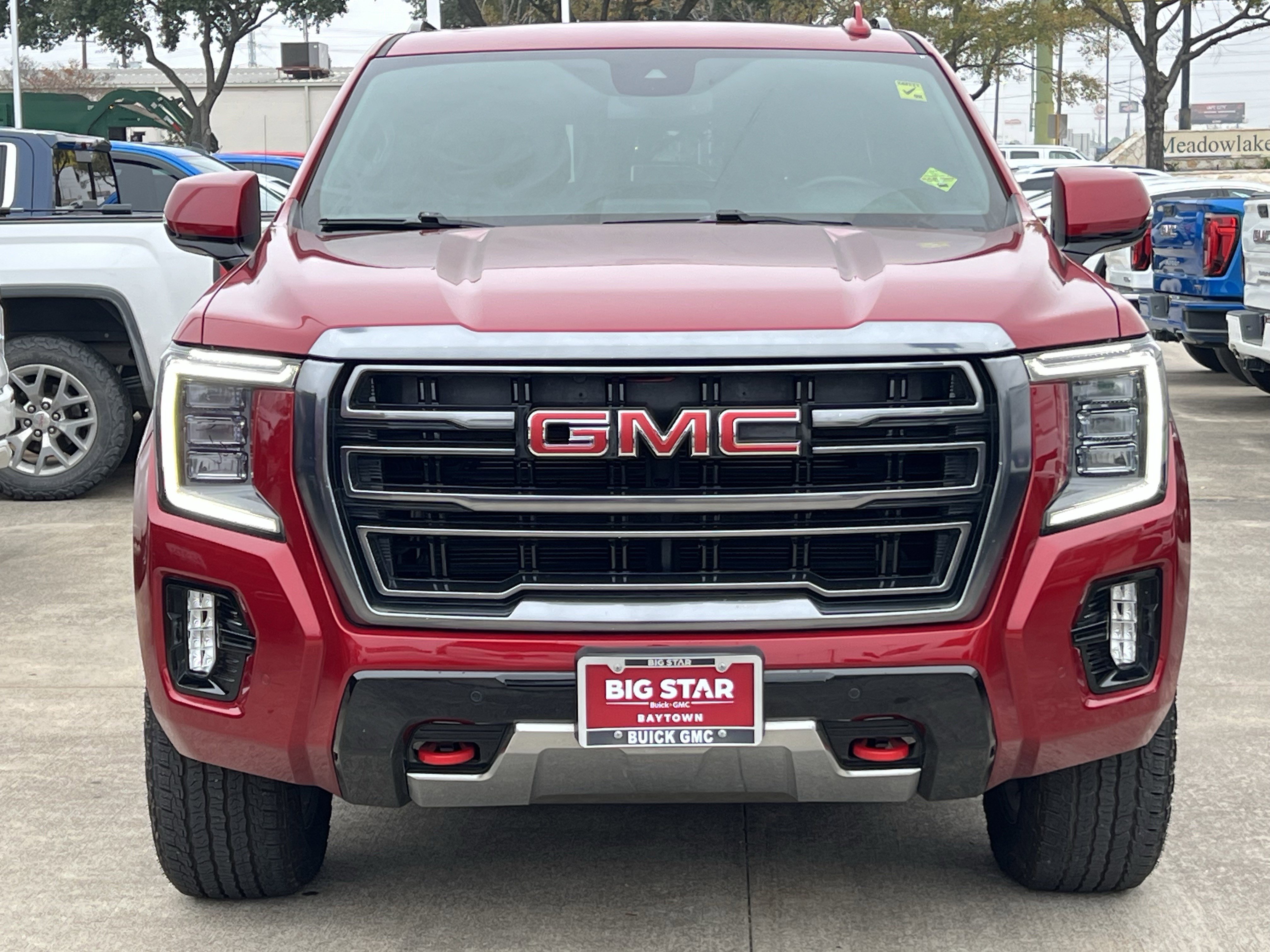 Used 2023 GMC Yukon AT4 image 6