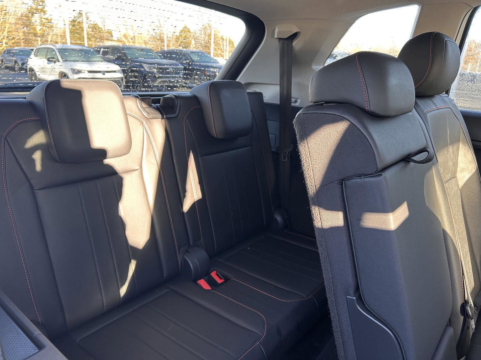 Used 2024 Volkswagen Tiguan Wolfsburg Edition image 24