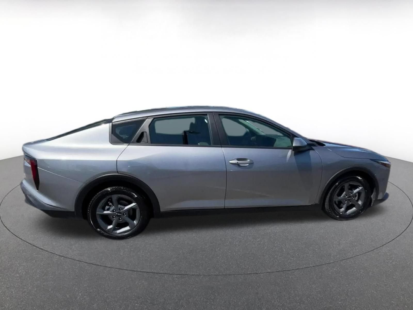Used 2025 Kia K4 FWD image 15