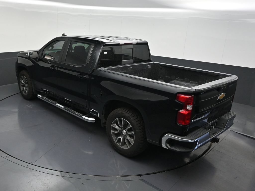 Used 2022 Chevrolet Silverado 1500 LT w/ Convenience Package II RWD image 18