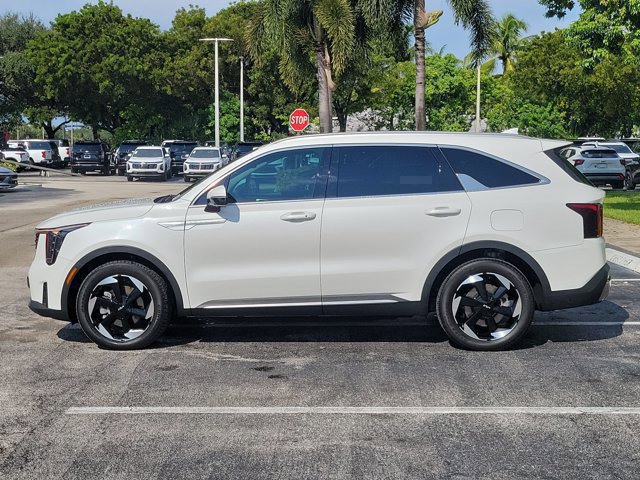 Used 2025 Kia Sorento EX AWD/4WD image 6