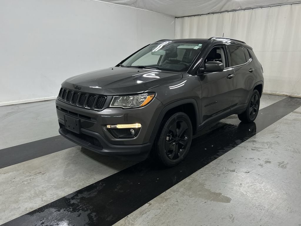Used 2021 Jeep Compass Latitude w/ Sun and Sound Group AWD/4WD image 5