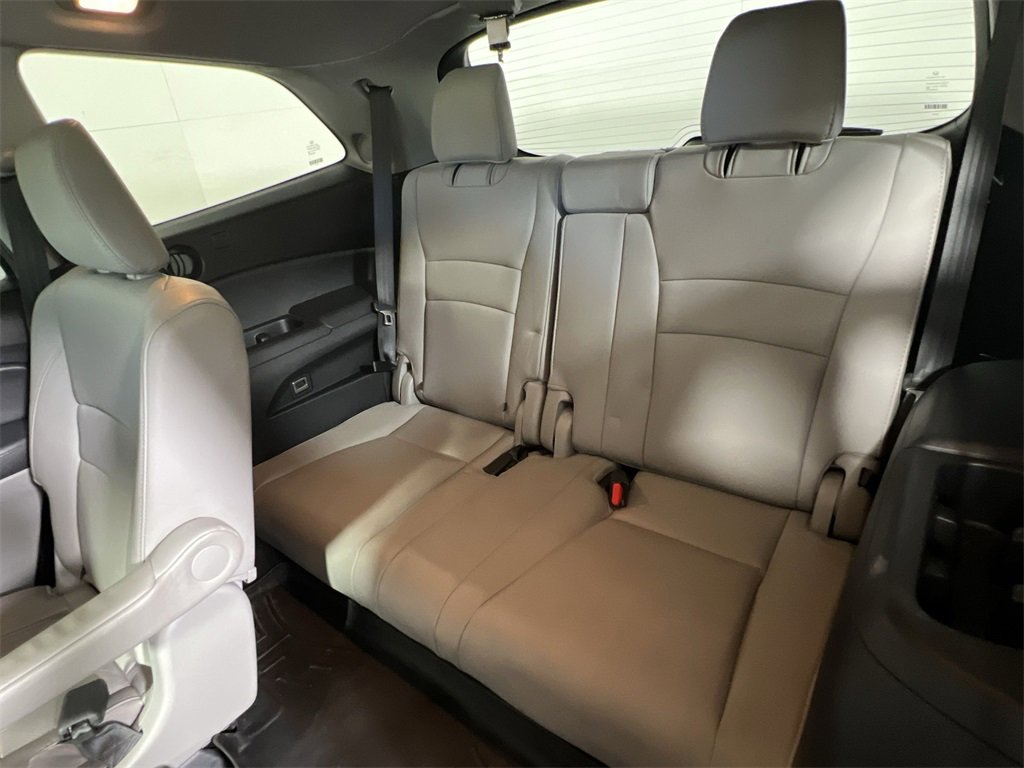 Used 2019 Honda Pilot Elite image 26