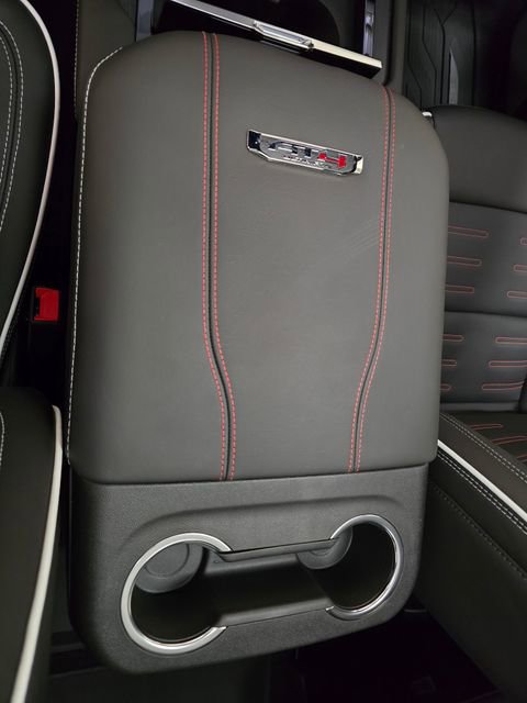 New 2026 GMC Yukon AT4 Ultimate AWD/4WD image 26