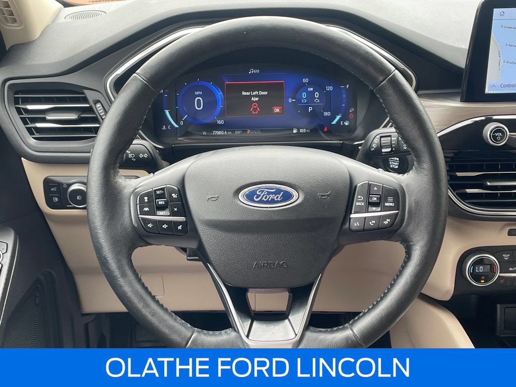 Certified 2020 Ford Escape Titanium FWD image 28