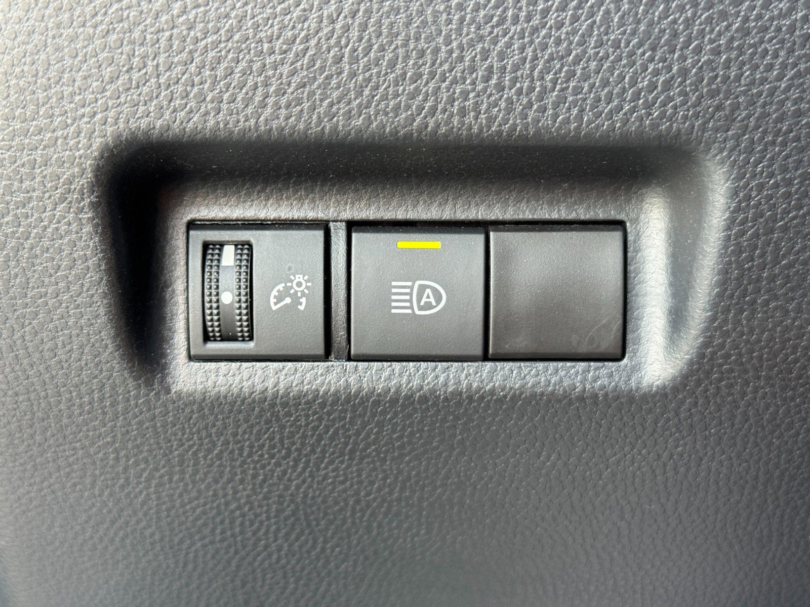 Used 2024 Toyota RAV4 XLE image 15